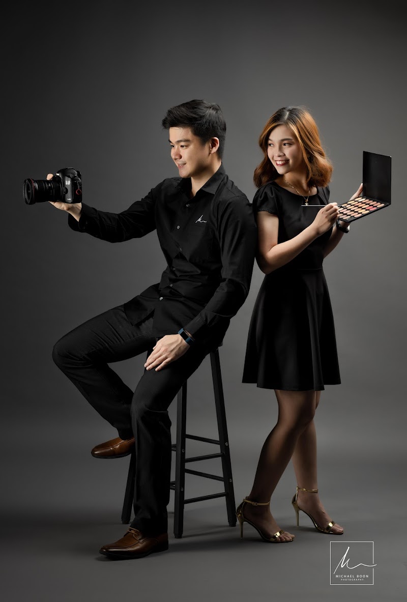 Professional photographer and makeup artist at a Kuching photo studio
